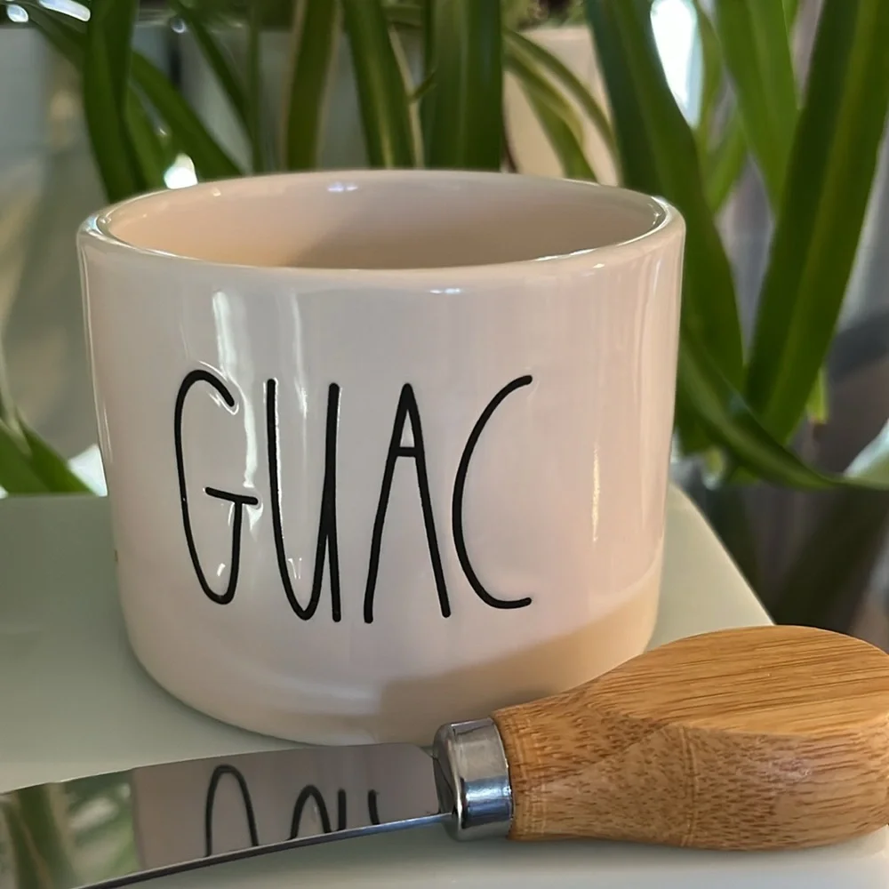Rae Dunn Salsa and Guacamole 🥑 Stoneware Serving Bowls w/ wood handle spreaders